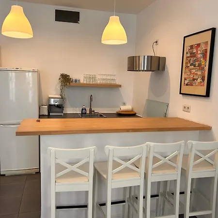 6 Personnes Place De La Joliette Apartment